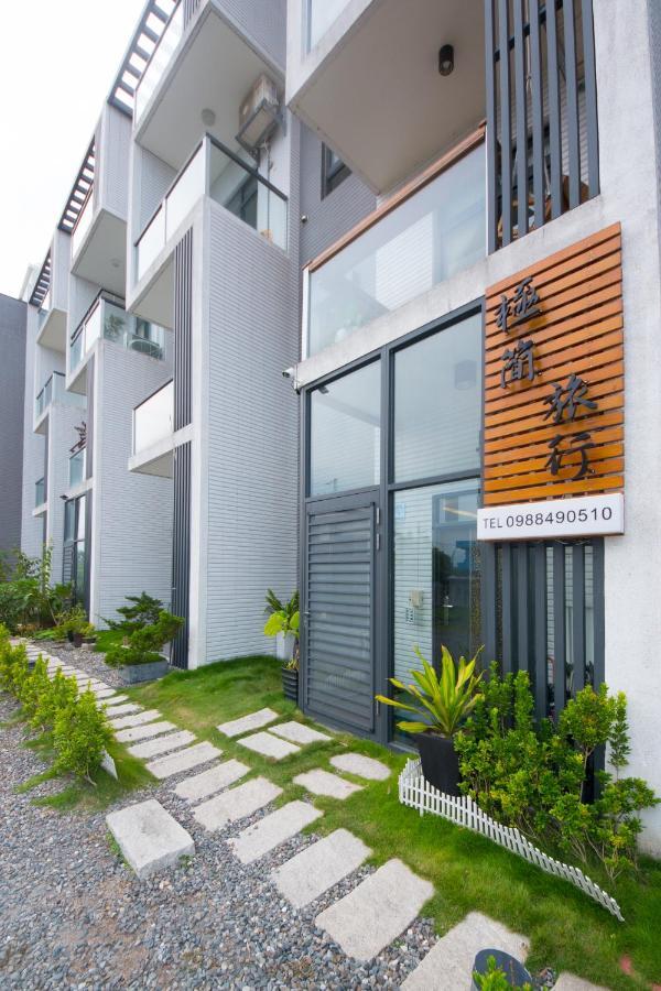 極簡旅行民宿 Simple Travel B&B Wujie Luaran gambar